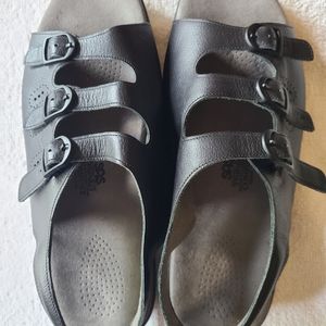 SAS womens shoe/sandals New 10.5W